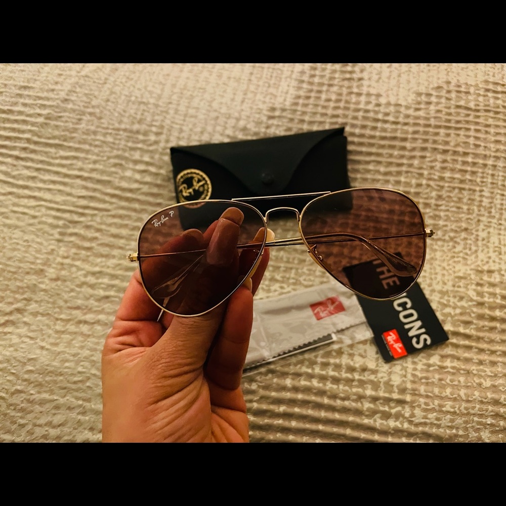 Ray-Ban womens Aviator sunglasses